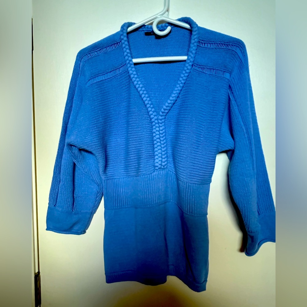 Women’s V-Neck Sweater